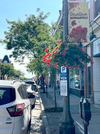 Photo of a HotSpot Parking sign in Downtown Bowmanville