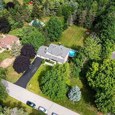 Aerial photo of a neighbourhood with large properties